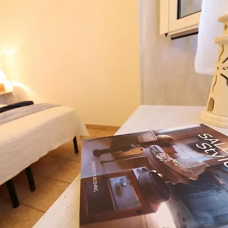 Pizzutella Apartamento Otranto